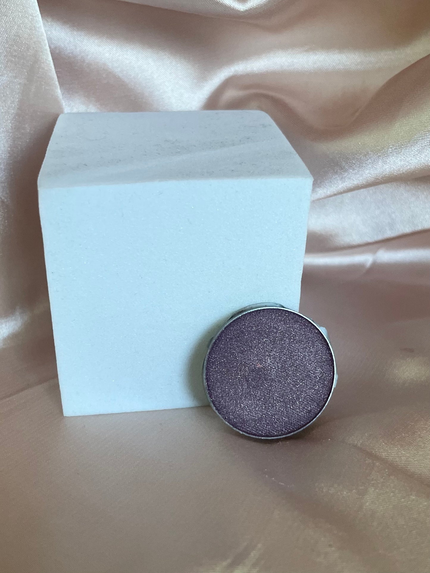 Eyeshadow single pan