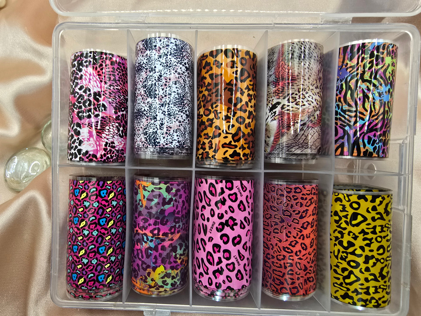 Nail foil box