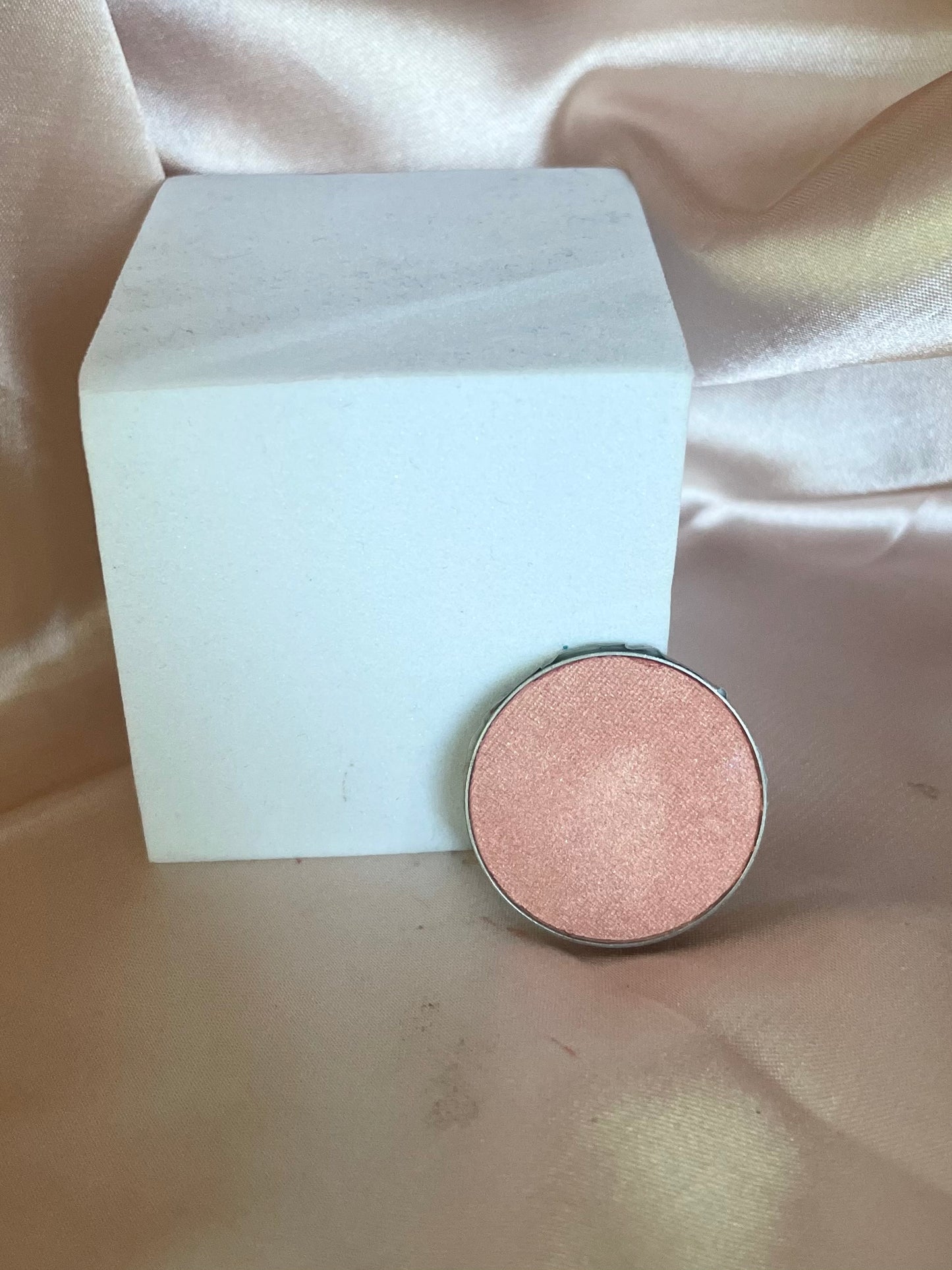 Eyeshadow single pan