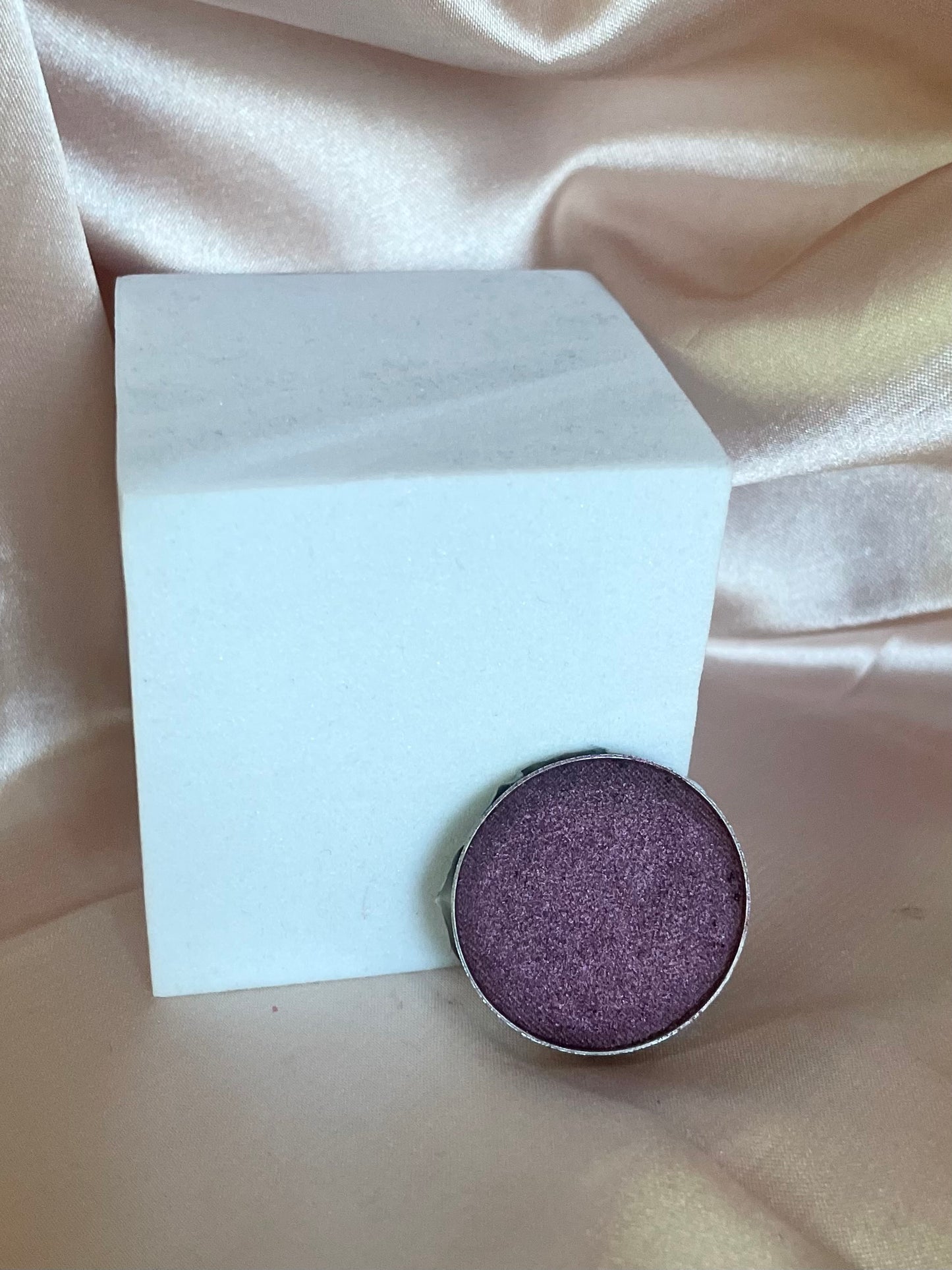 Eyeshadow single pan
