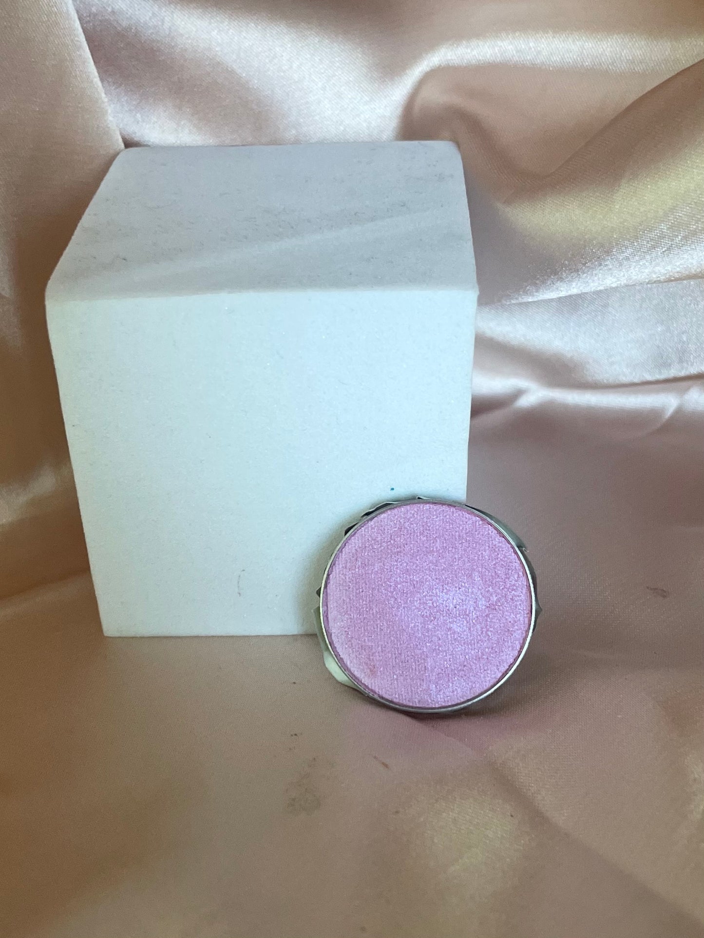 Eyeshadow single pan