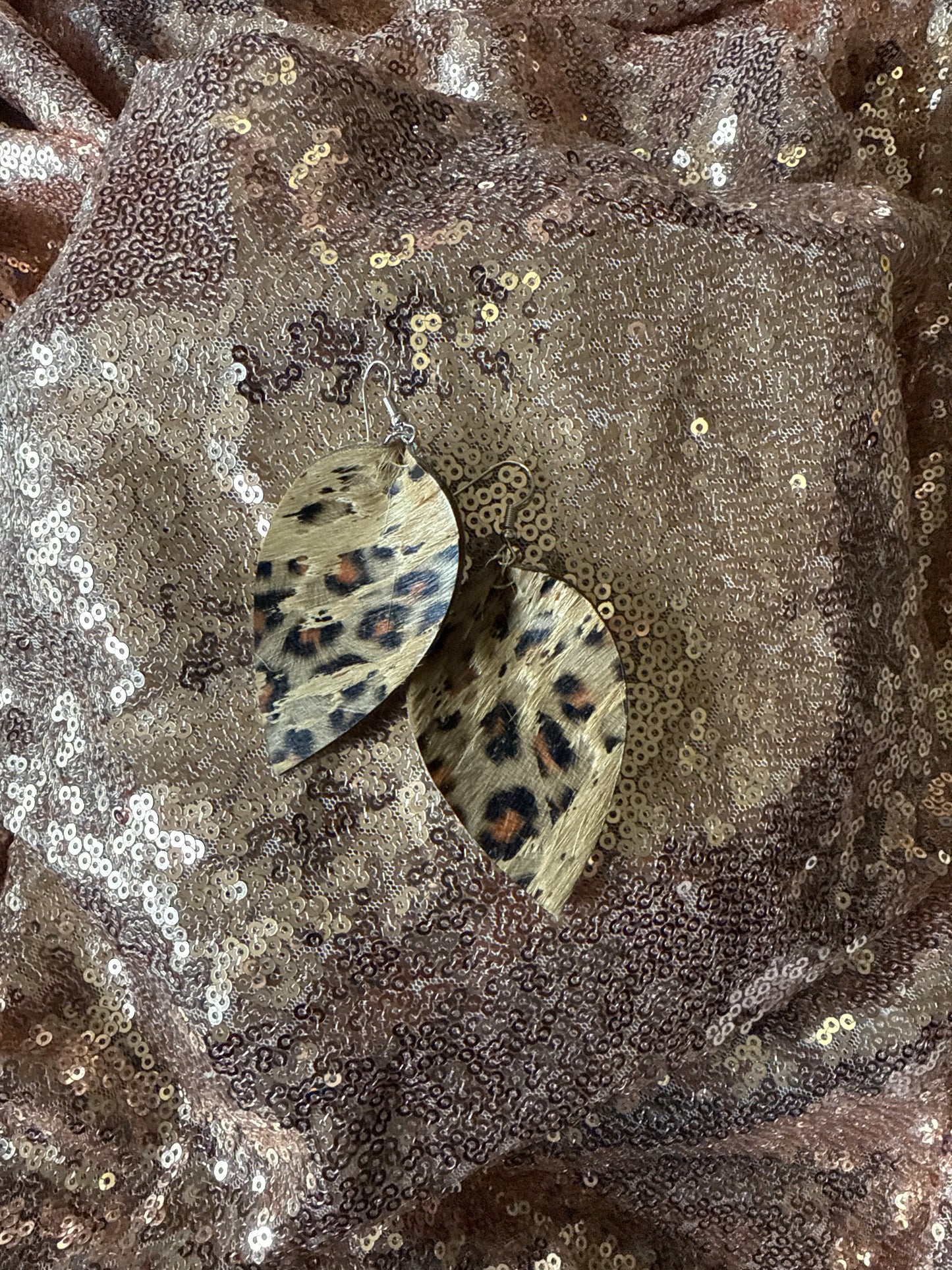 Leather teardrop cheetah print