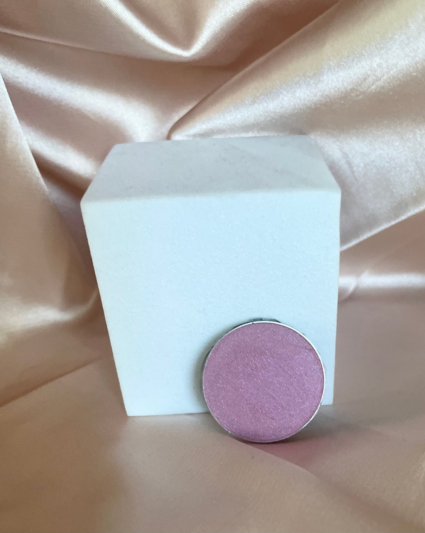 Eyeshadow single pan