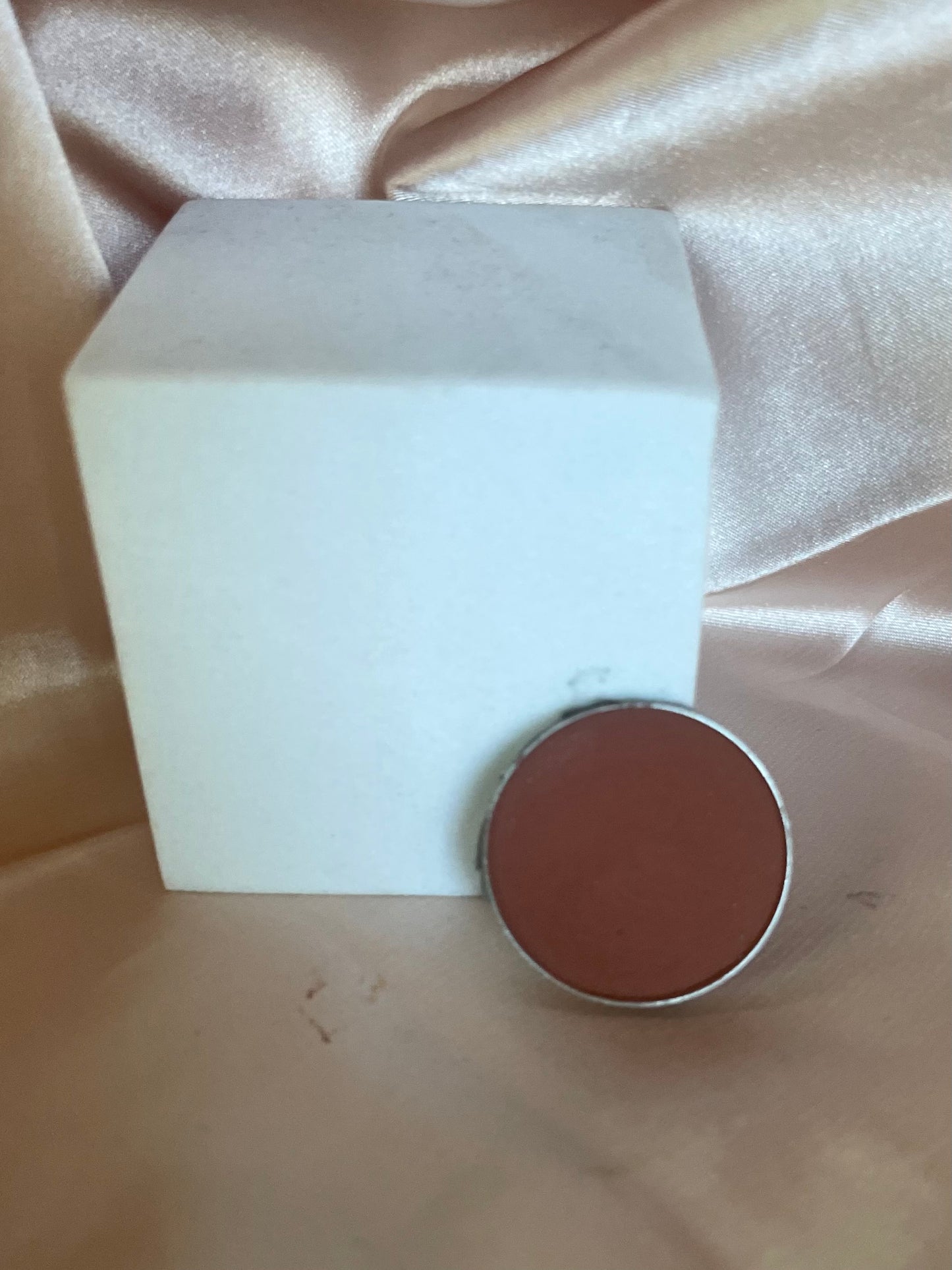 Eyeshadow single pan