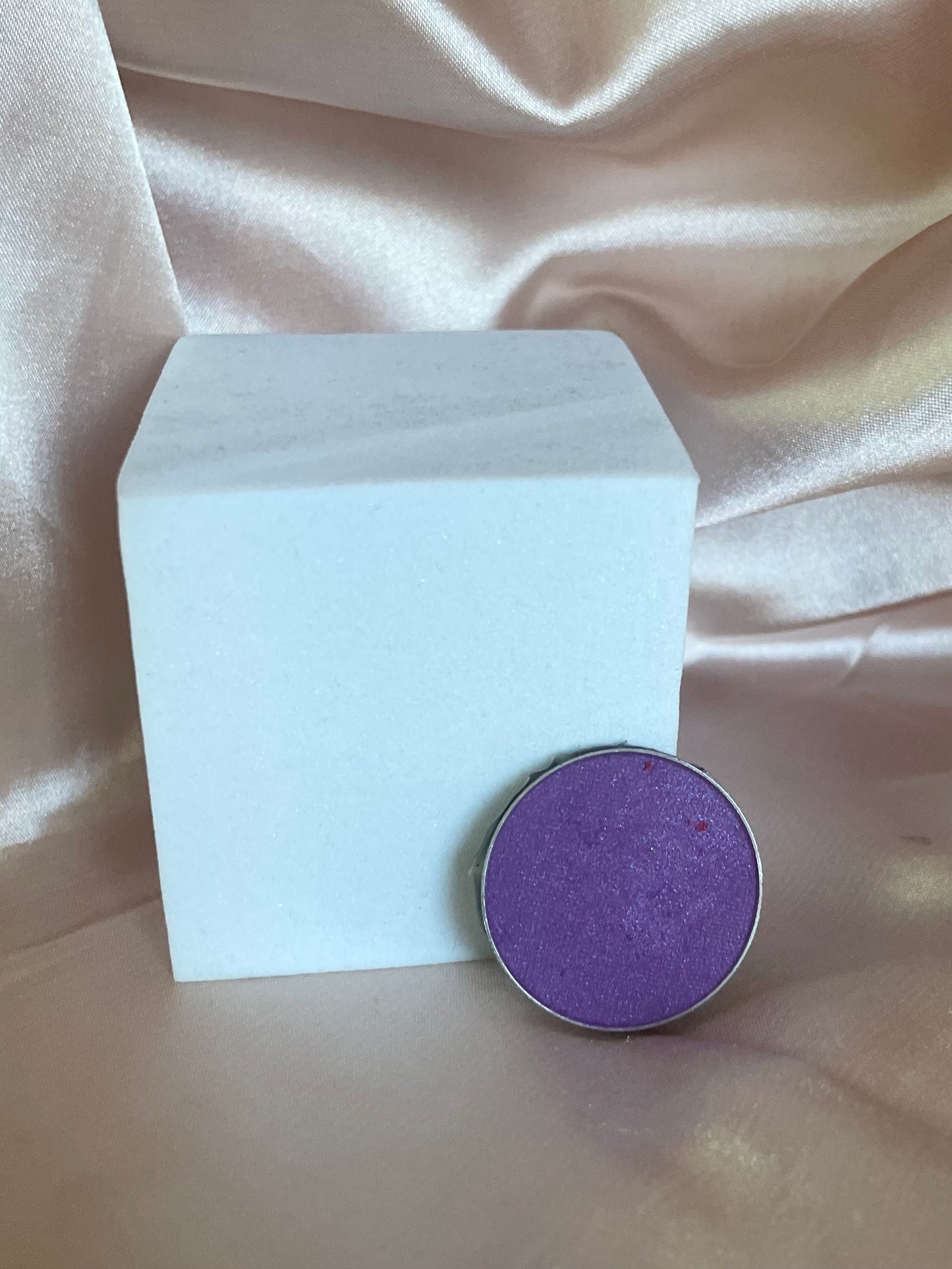 Eyeshadow single pan