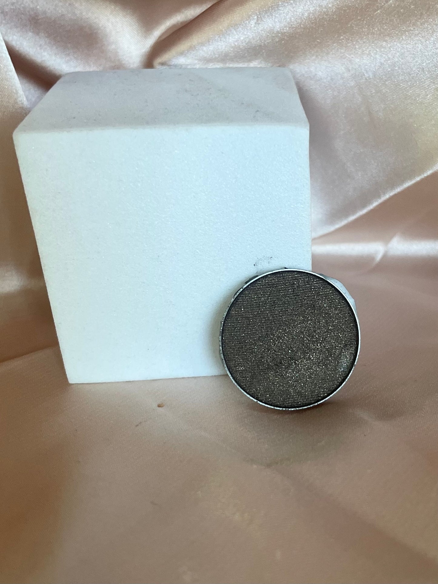 Eyeshadow single pan