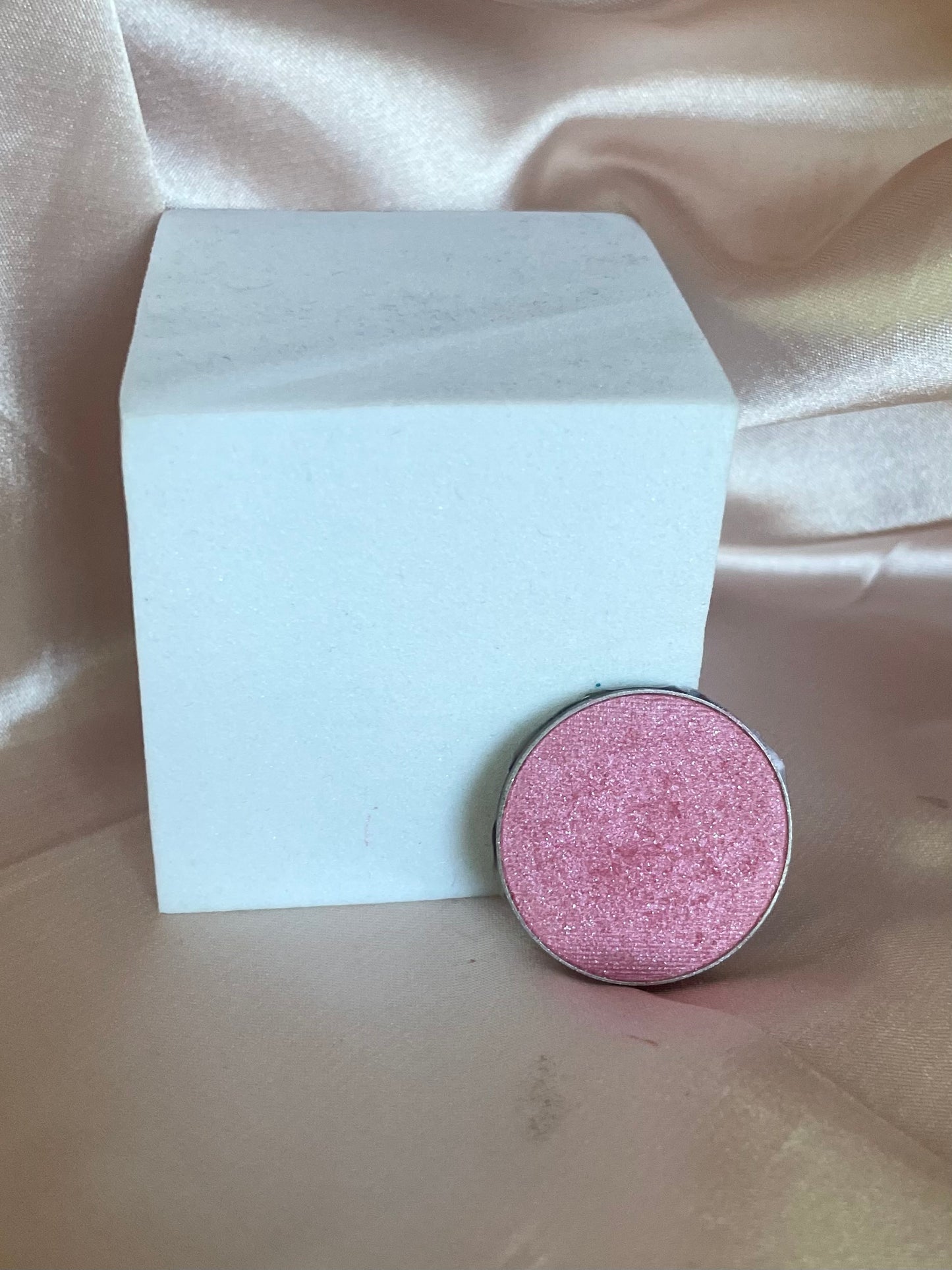 Eyeshadow single pan
