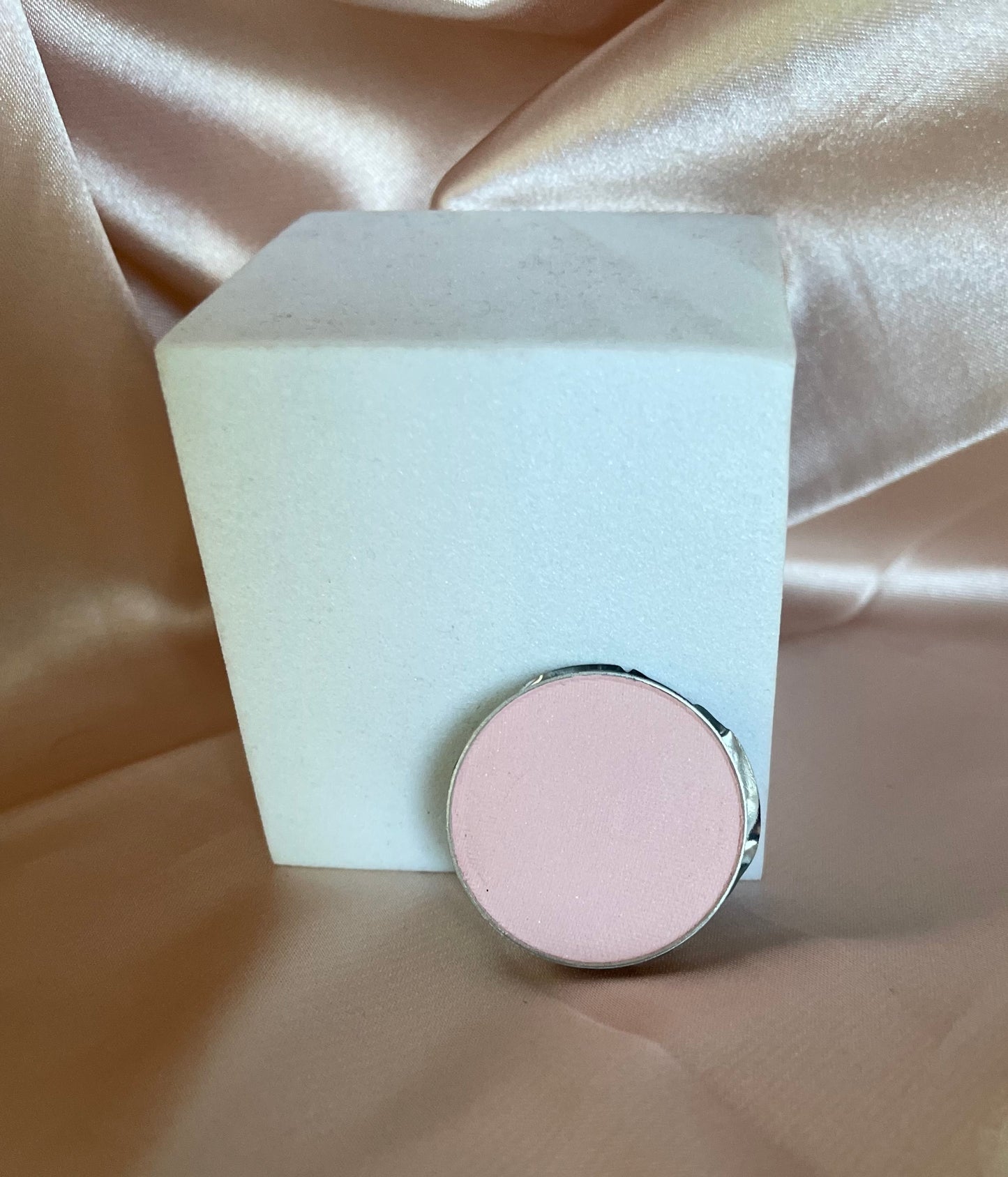 Eyeshadow single pan