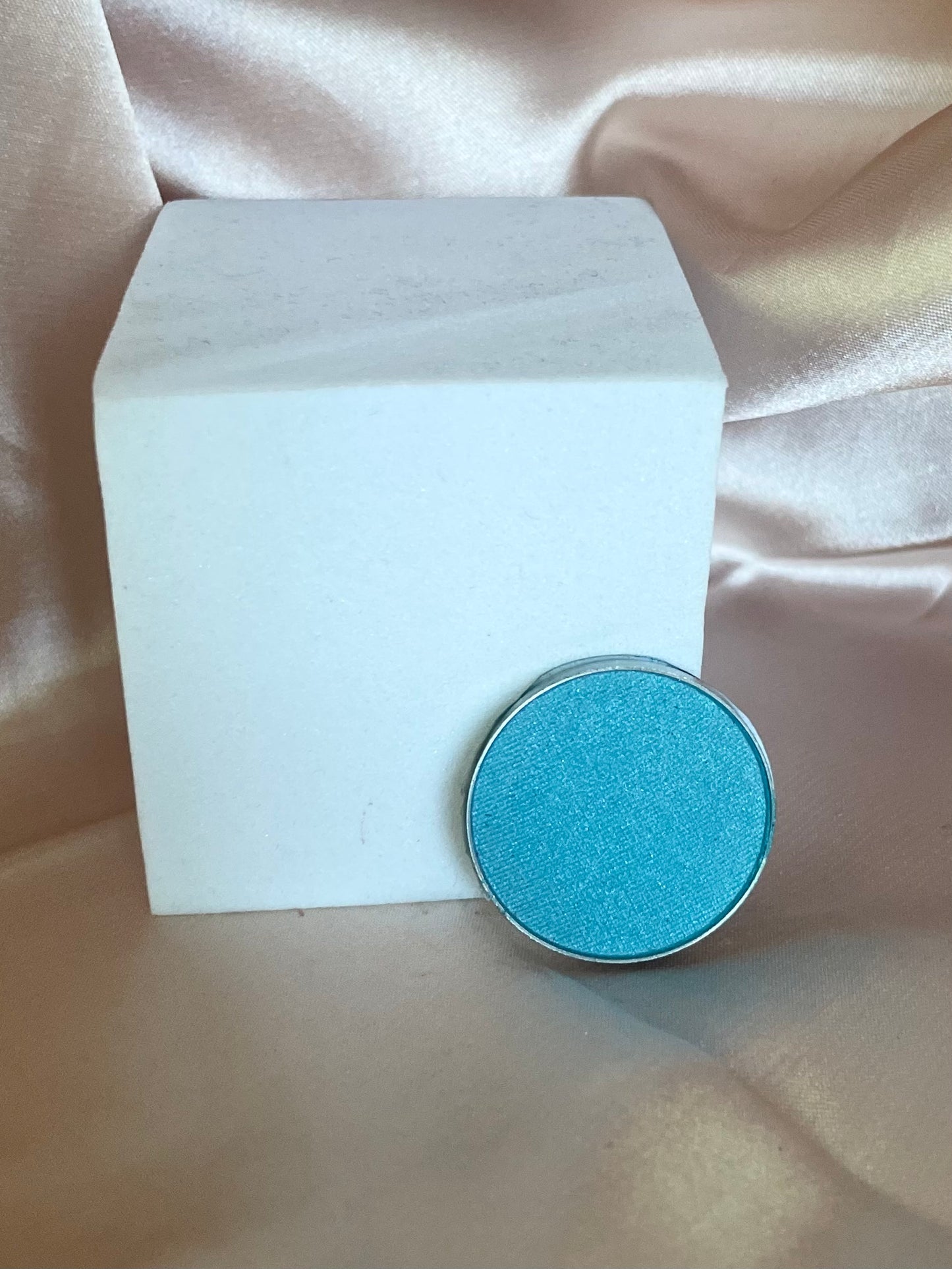 Eyeshadow single pan