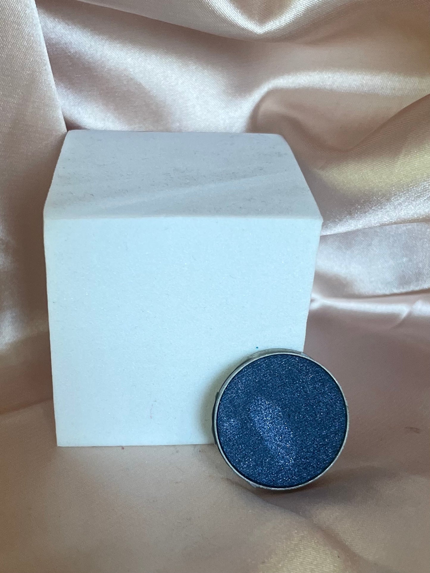 Eyeshadow single pan