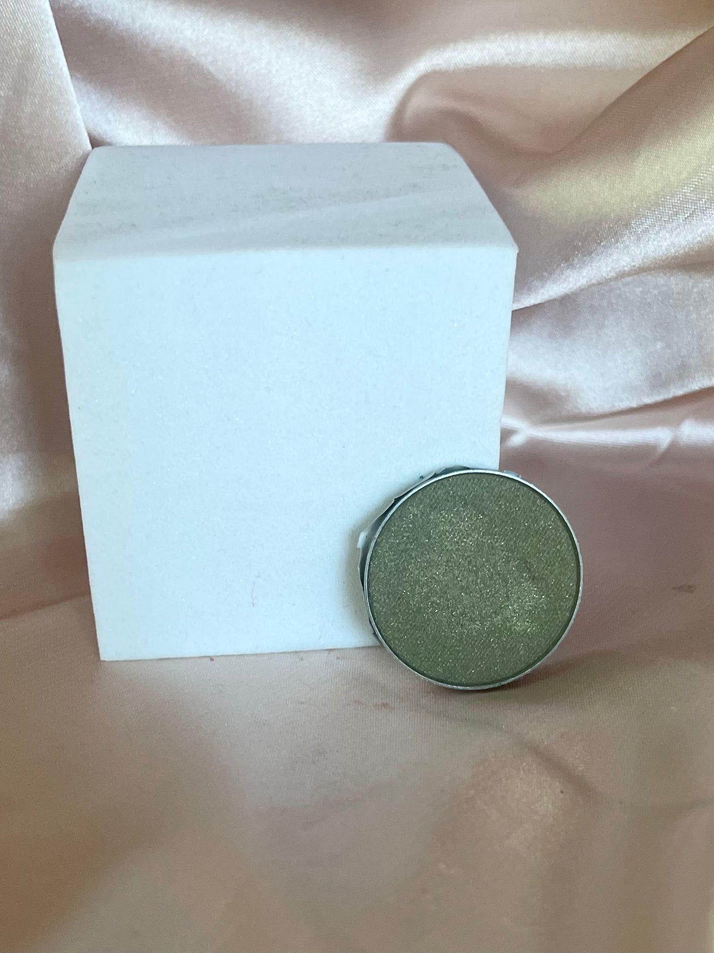 Eyeshadow single pan