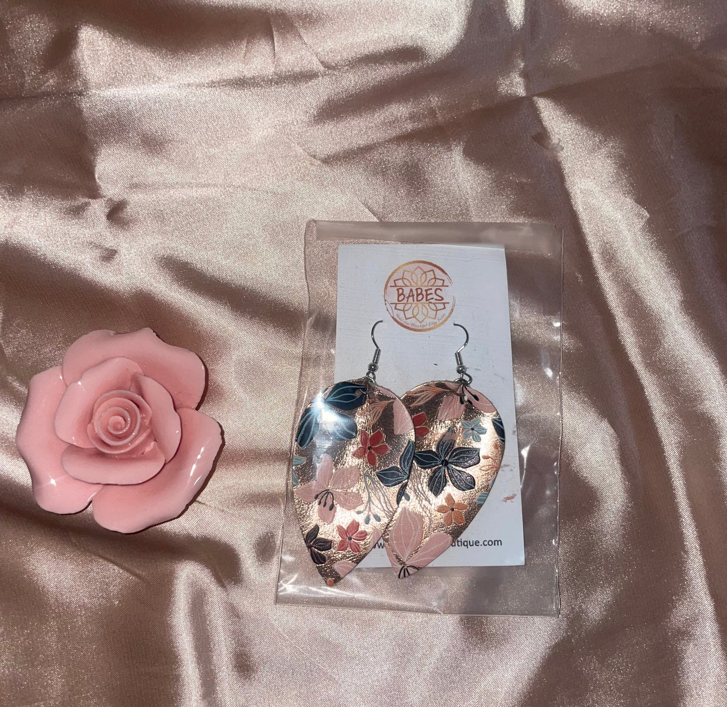Leather tear drop rose gold flowers