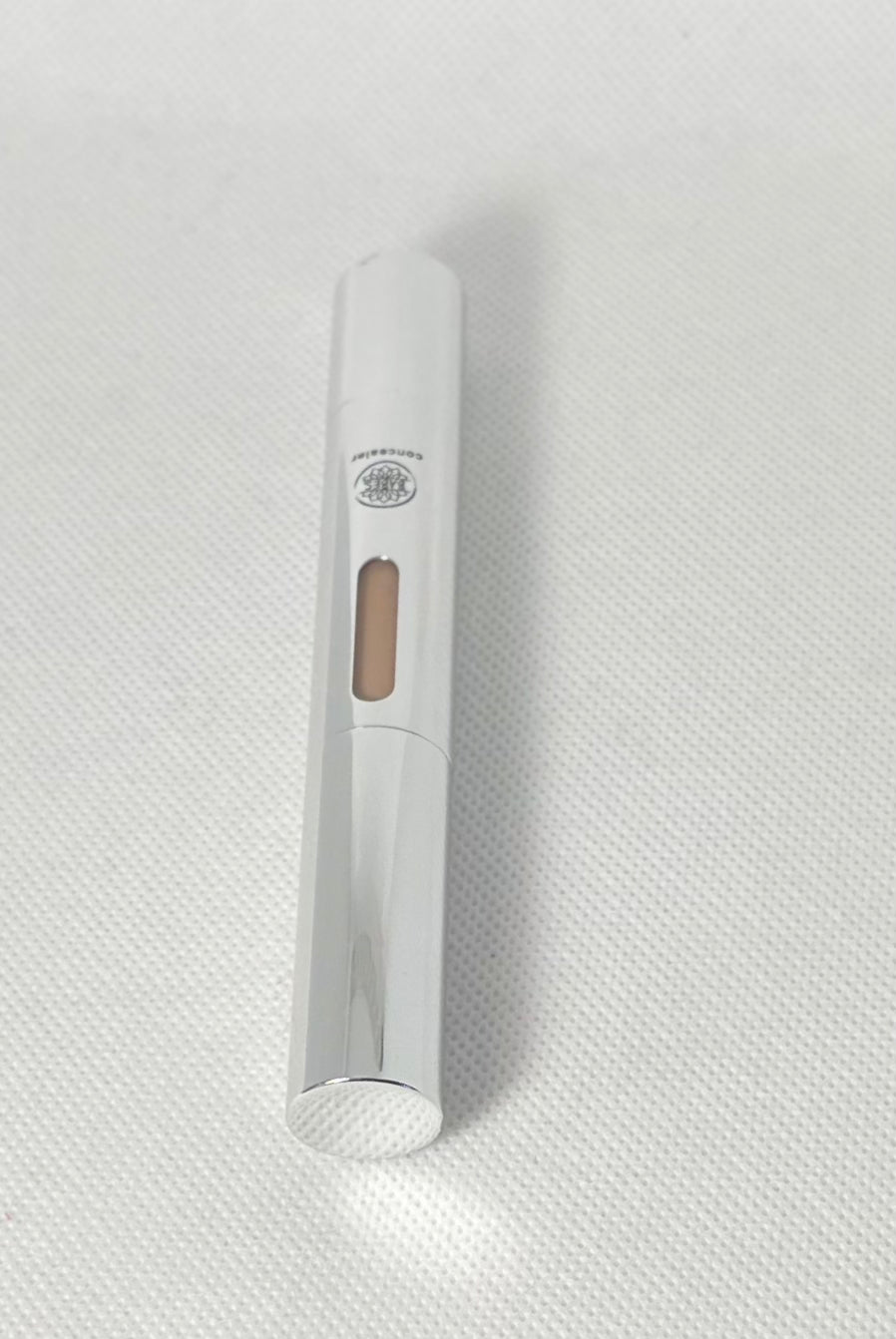 Liquid Concealer with sponge tip