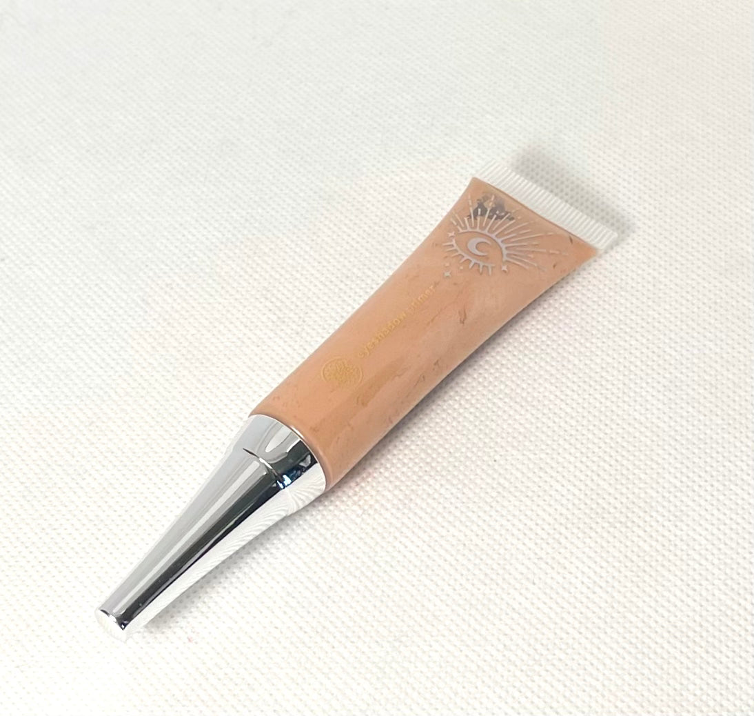 Eye shadow primer