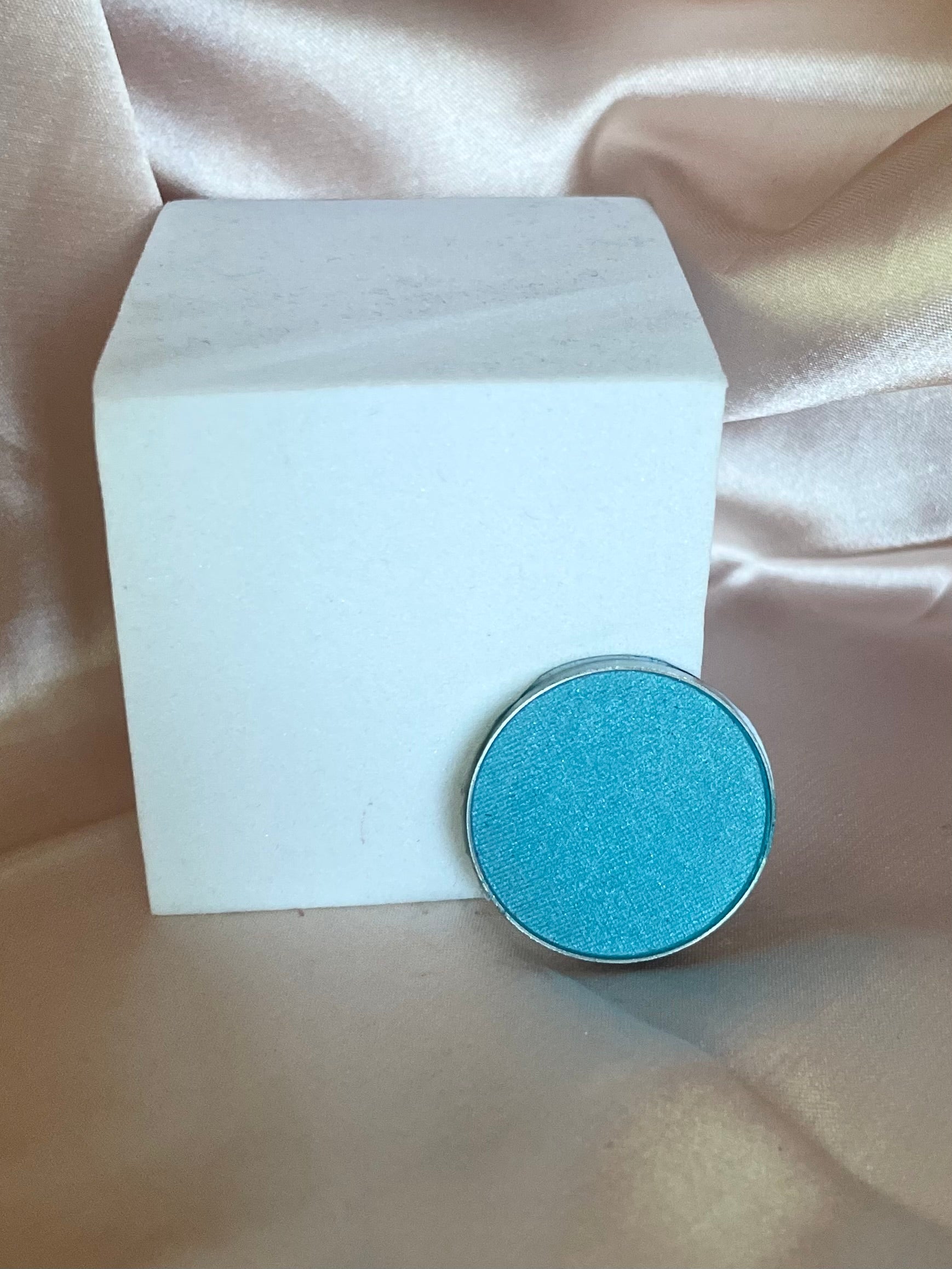 Eyeshadow single pan