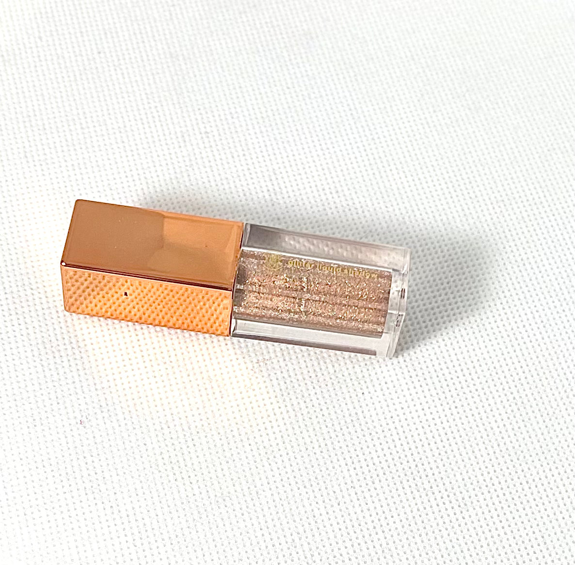 Liquid shimmer