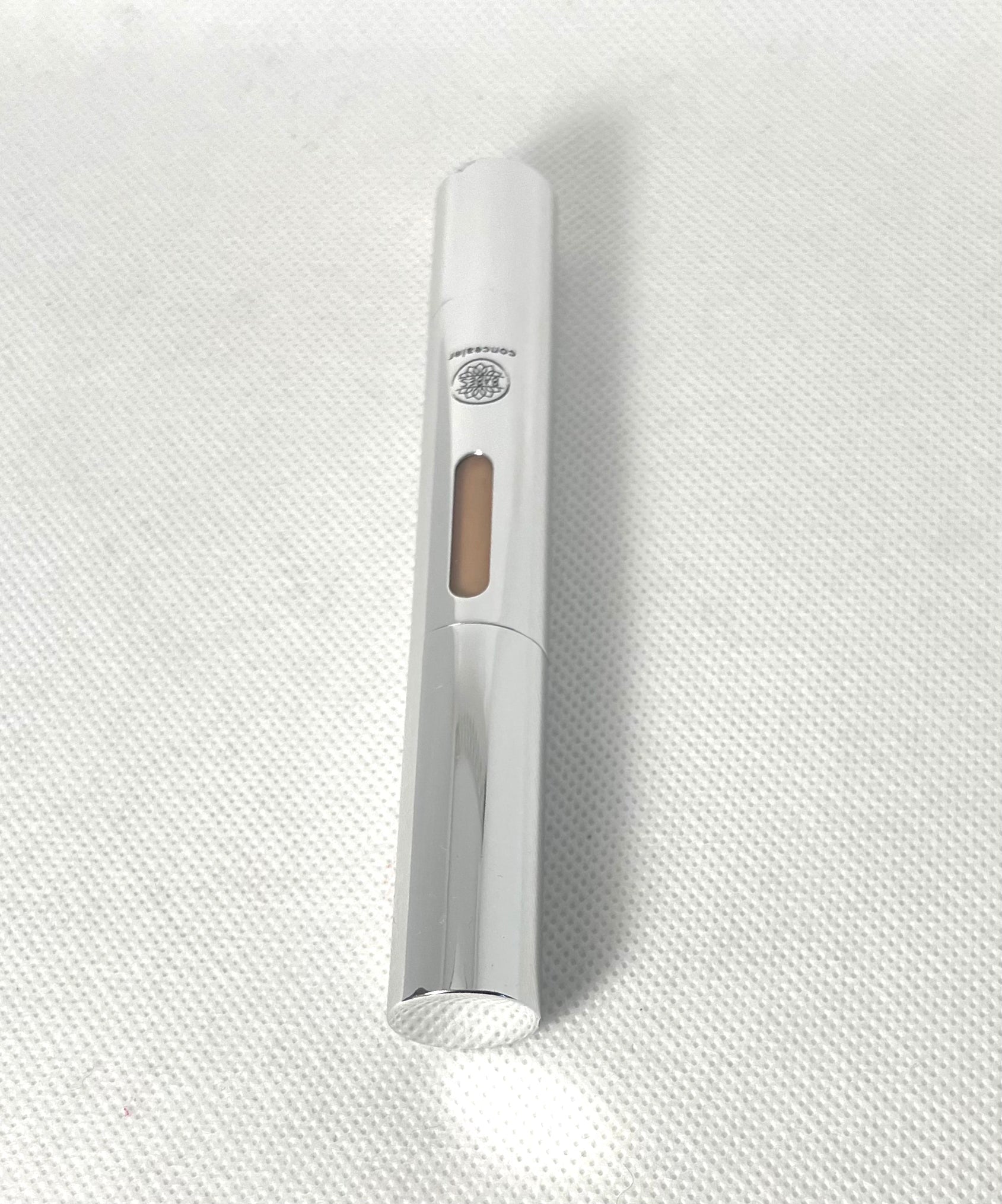 Liquid Concealer with sponge tip